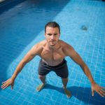 Comment prévenir les dépôts de calcaire dans votre piscine et protéger vos équipements